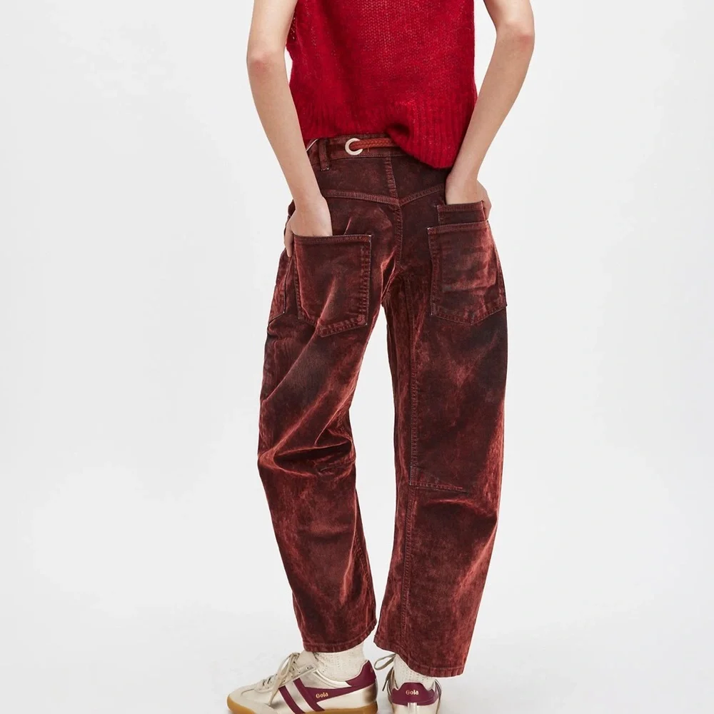 Free People We the Free Moxie Flocked Pull-On Barrel Jeans in Chilli